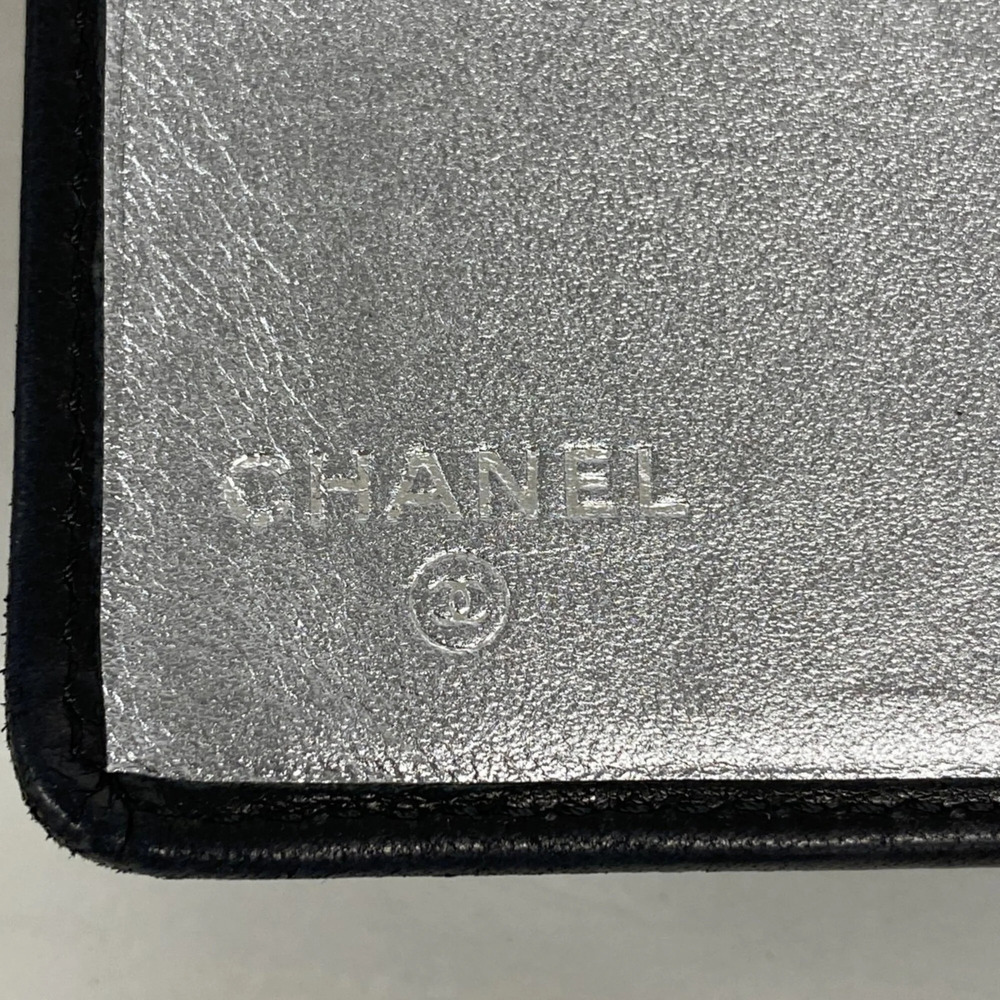 CHANEL Black Lambskin Leather Wallet - Picture 4 of 8